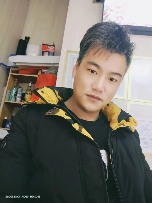 孤酒枕愁眼眠的第一张照片--徐州认干亲服务网